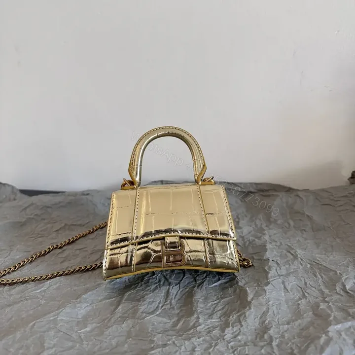 View 1 of 高仿Balenciaga*Nano系列迷你沙漏包金色