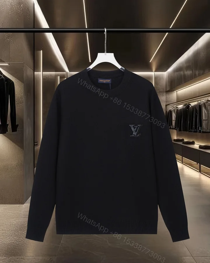 View 1 of LV 高仿黑色立體字母毛衣 秋冬簡約經典款