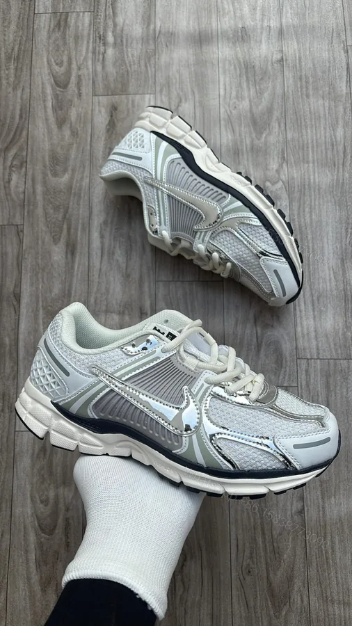 View 1 of FIRST COPY Nike vomero 5