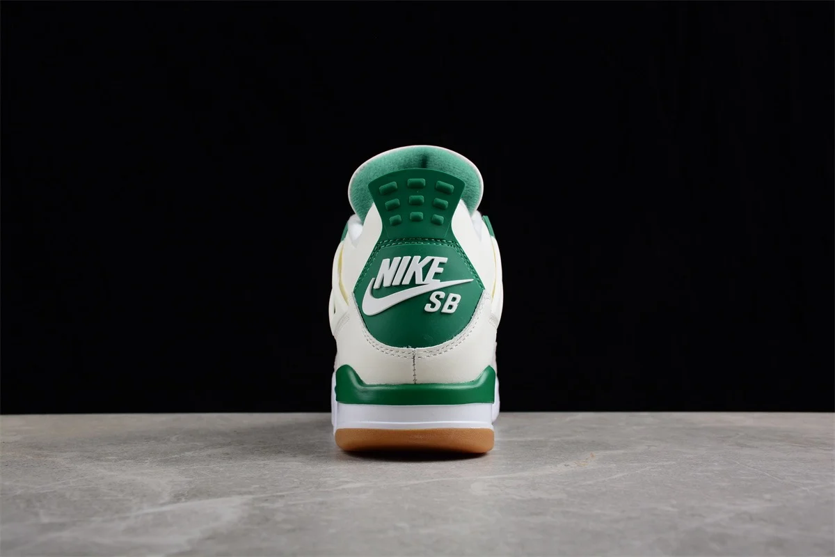 Air Jordan 4 High | Pine Green (Nike SB) | DR5415-103
