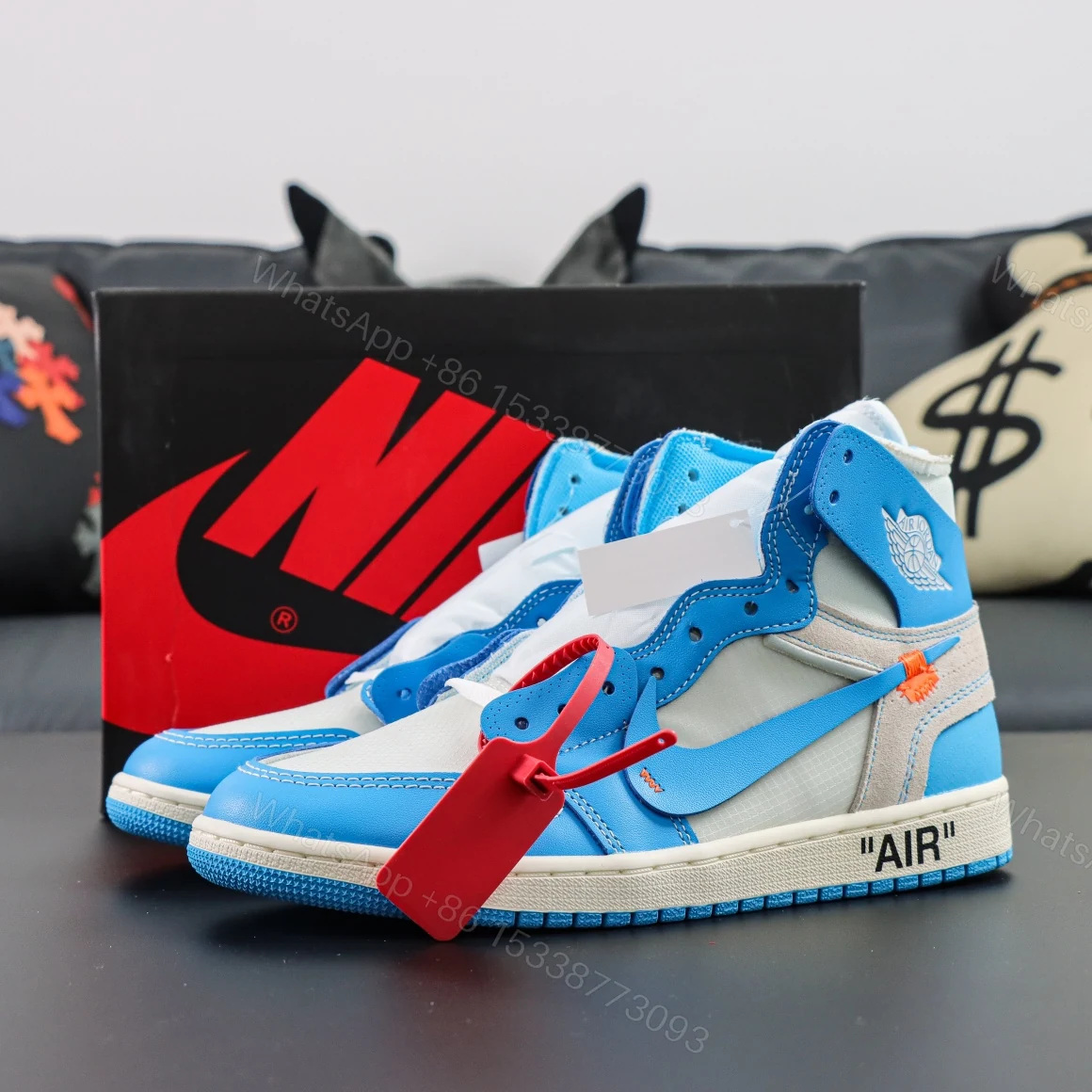 Off-White × Air Jordan 1 Retro High OG UNC Reps — view 1