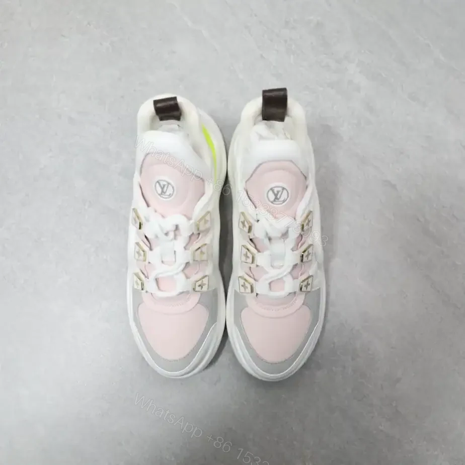 View 2 of LV ARCHLIGHT SNEAKER – LSVM014
