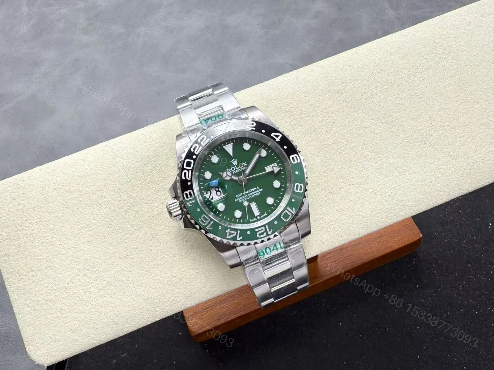 View 5 of Superclone Rolex GMT-Master II 40 mm 126729VTNR Oyster “Absinthe”