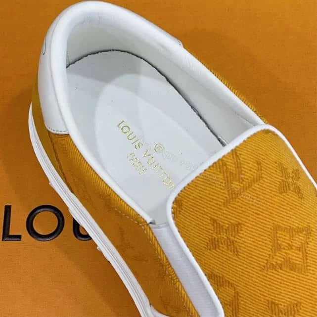 View 4 of LOUIS VUITTON TRAINER SNEAKER – LSVT292