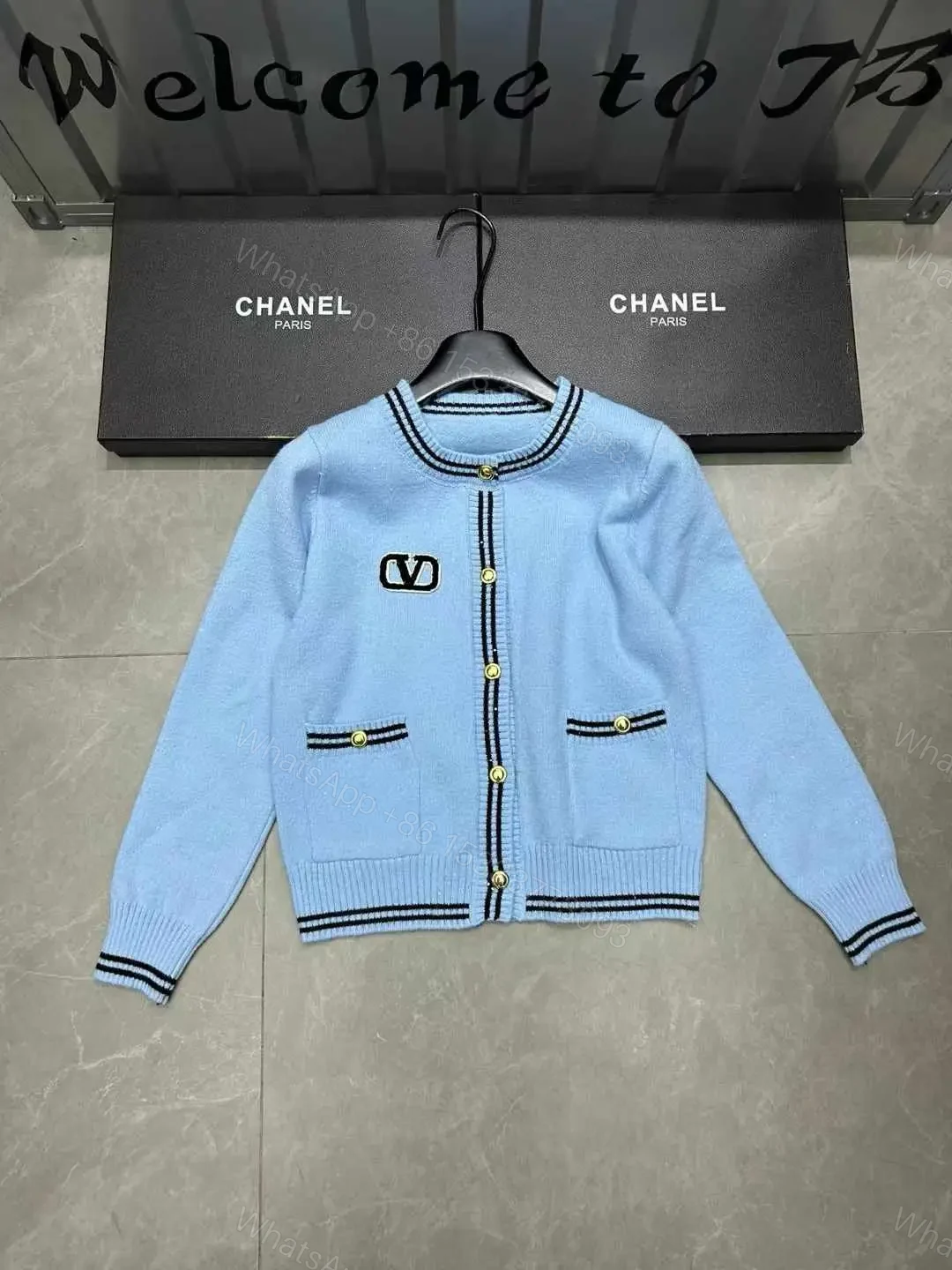 VALENTINO — view 1