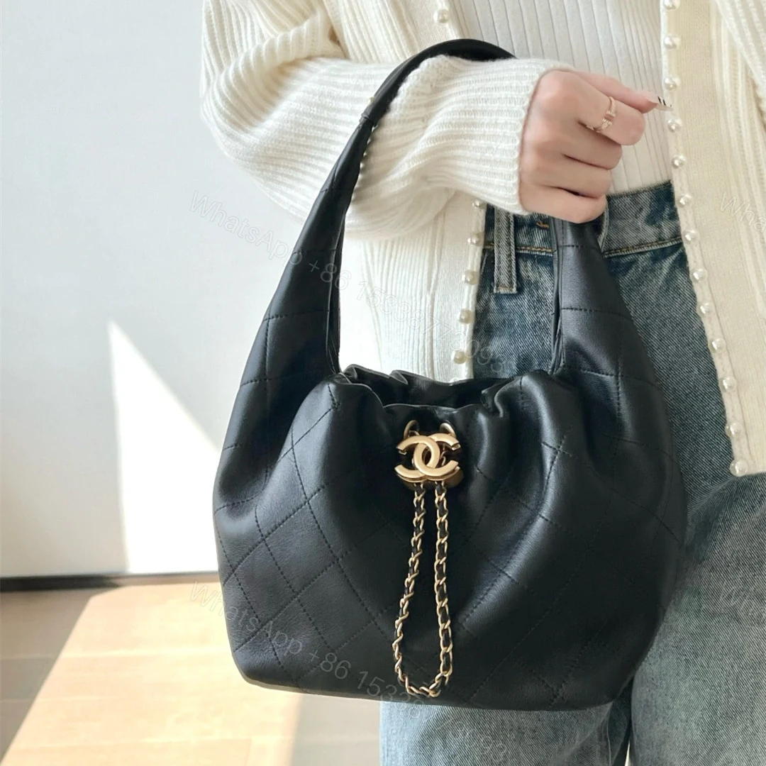 View 20 of 高仿Chanel*26C系列AS5976小牛皮手提包黑色免檢版