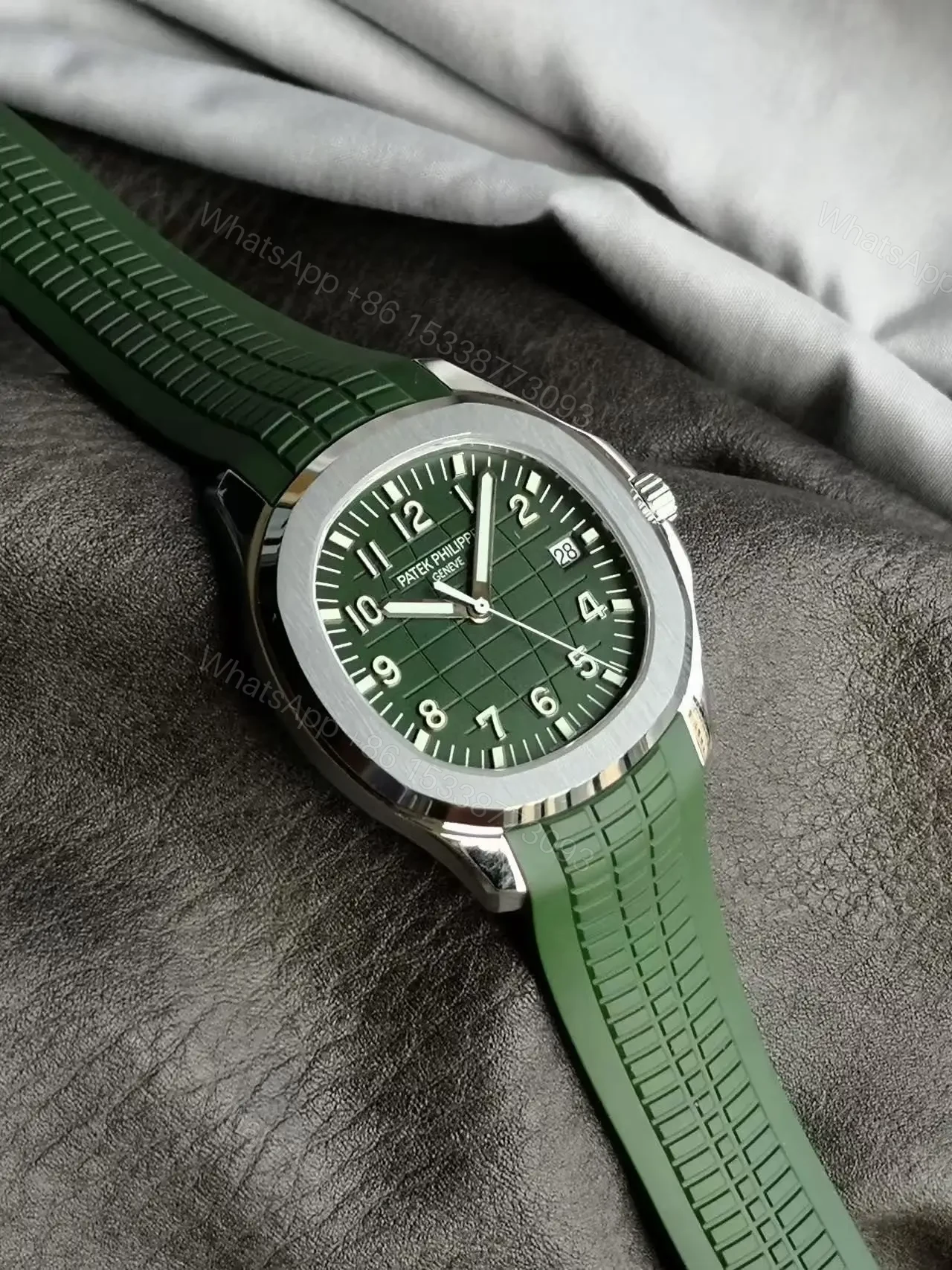 View 5 of Replica Aquanaut Green Dial Patek Philippe Aquanaut 5168G