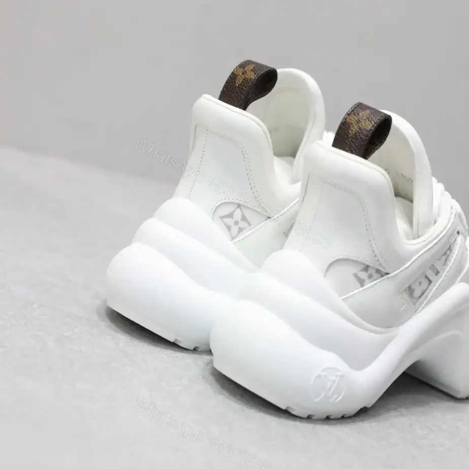 View 7 of LV ARCHLIGHT SNEAKER – LSVM005