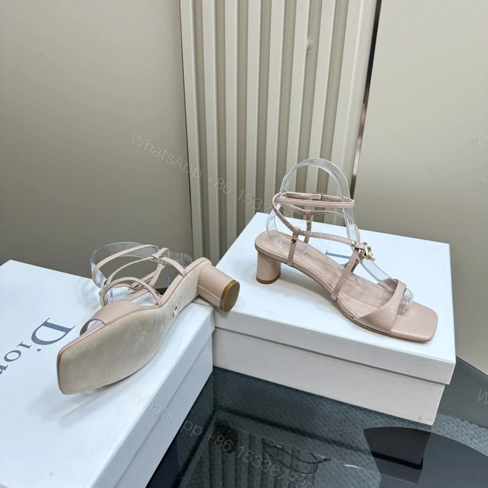 View 6 of 高仿Dior*Cest系列KCU058金屬配飾露趾低跟涼鞋粉色4CM免檢版