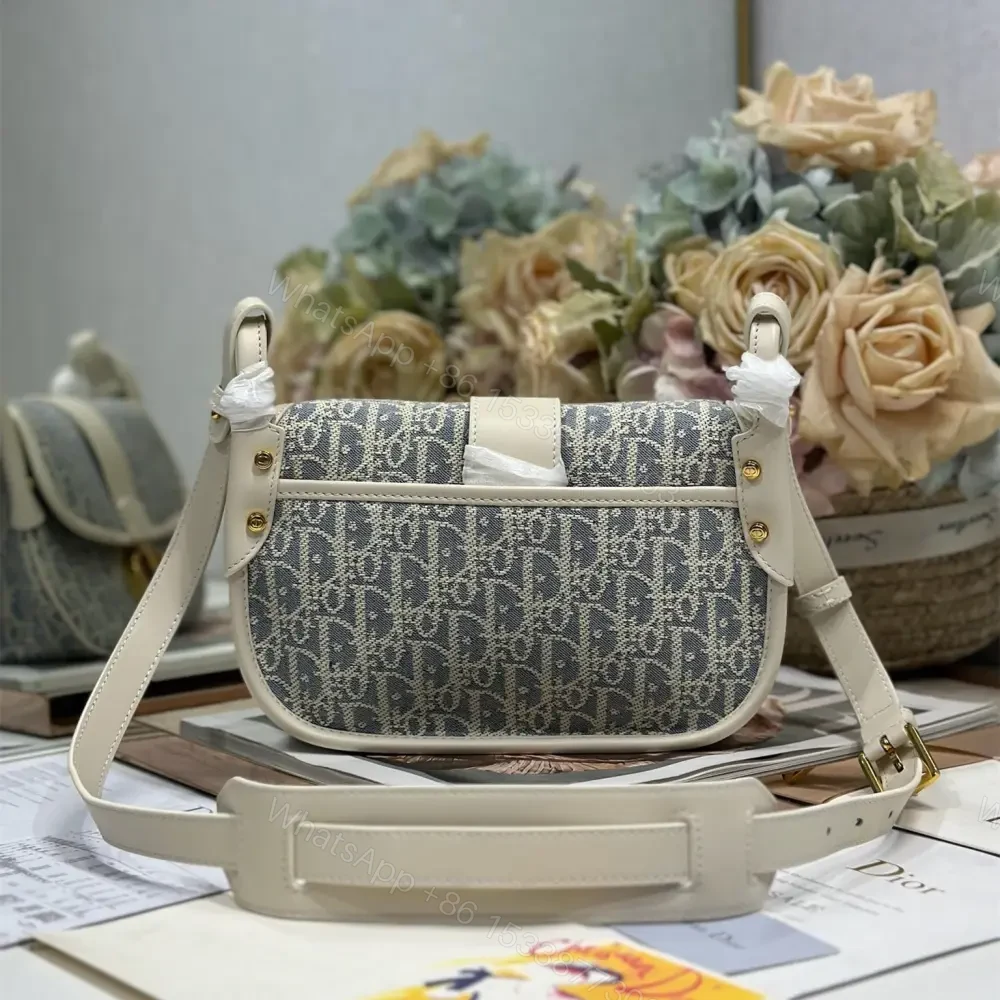 View 2 of 高仿Dior*30Montaigne系列9363M925單肩包白色中號免檢版