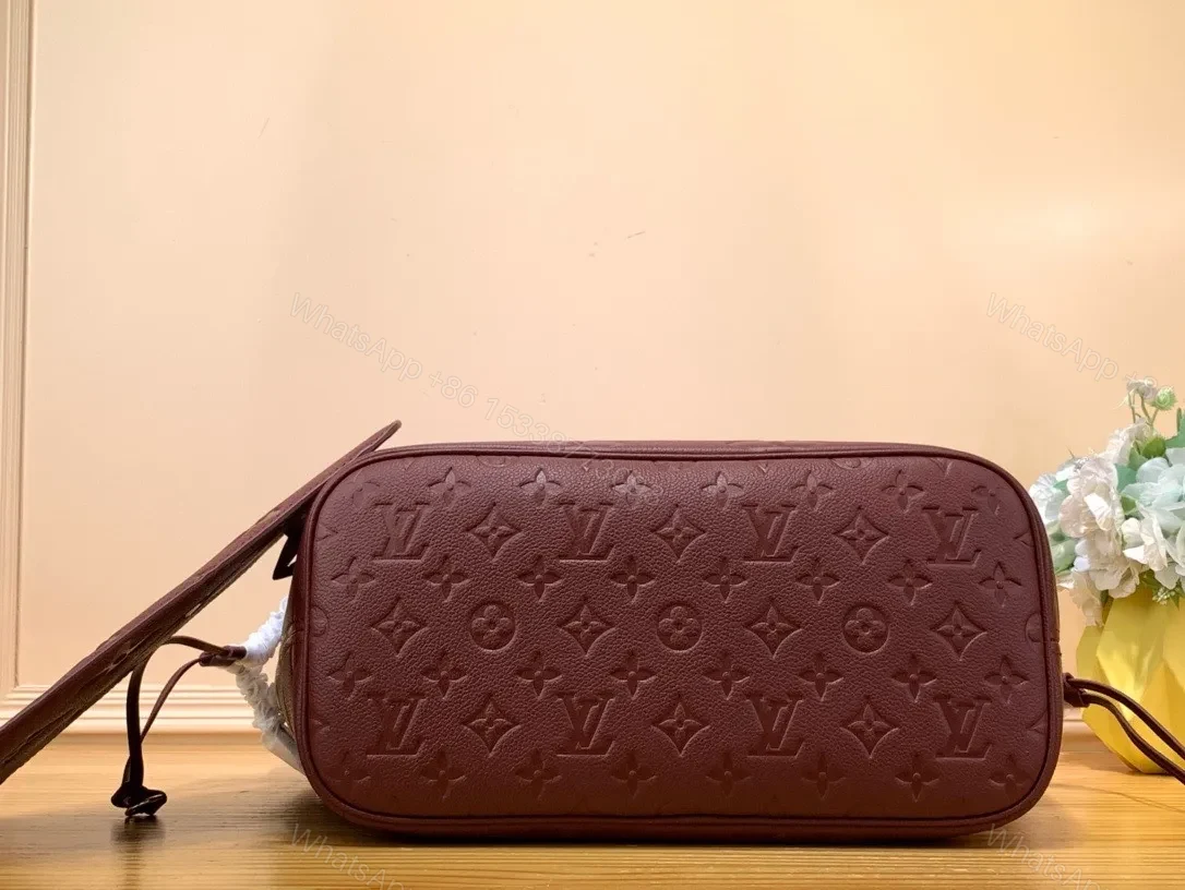 View 3 of Louis Vuitton LV Never Full Plum Red Handbags 32x29x17cm