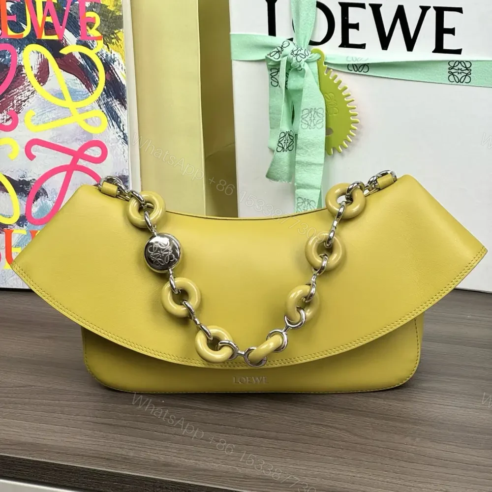 高仿Loewe*Ola系列7848小牛皮腋下包薑黃色中號免檢版 — view 1