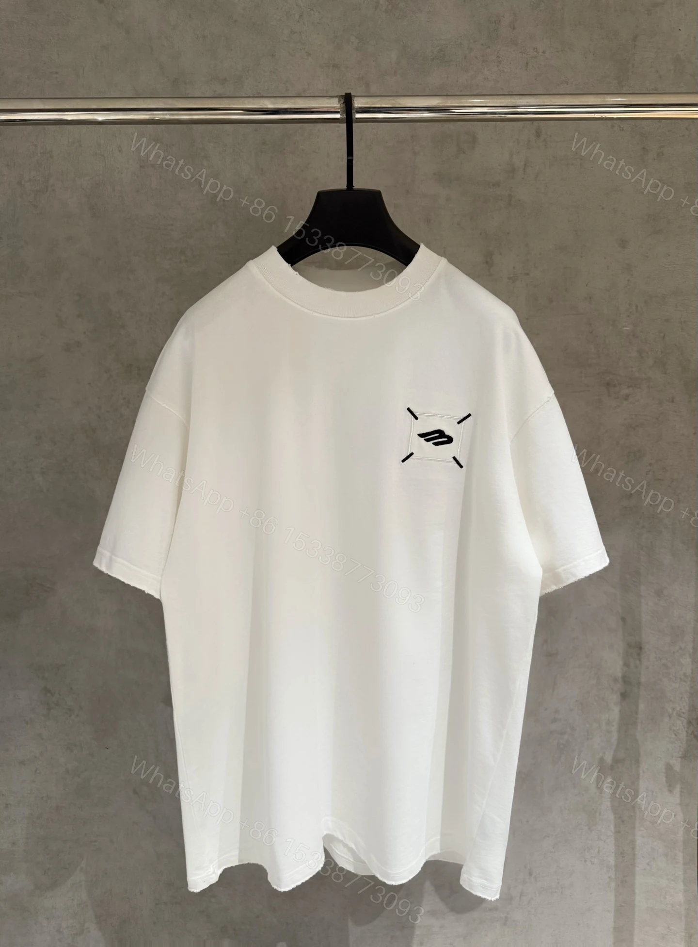 Balenciaga 高仿 BB刺繡寬鬆短袖T恤 白色簡約Logo潮流上衣 — view 1