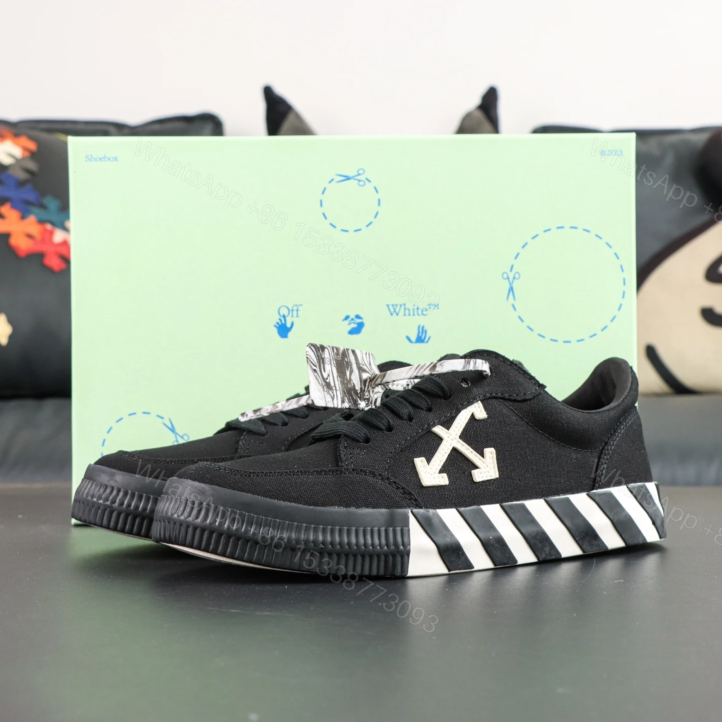 Off White Low Vulcanised Black White Reps — view 1