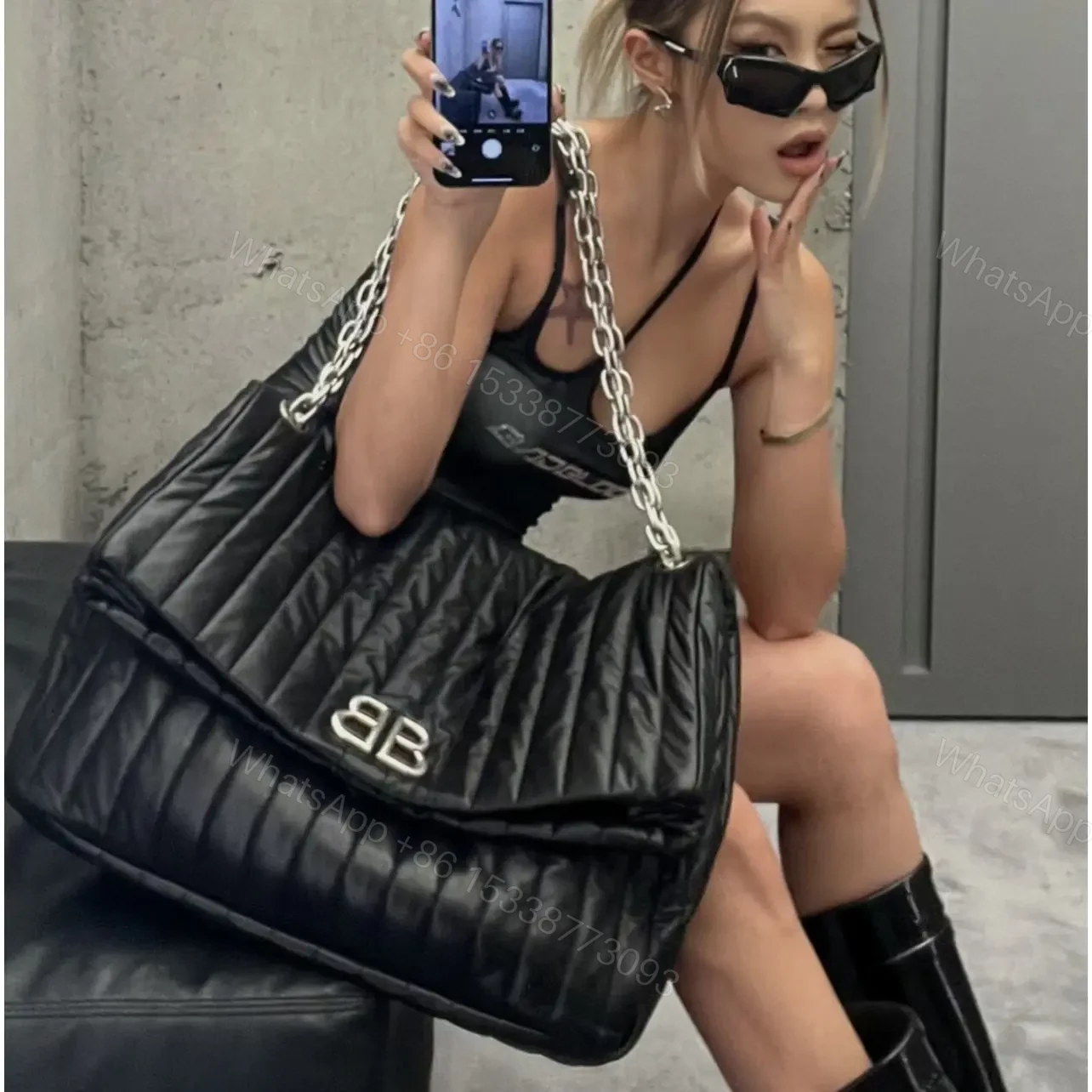 View 13 of 高仿Balenciaga*Monaco系列衍縫線牛皮單肩包S