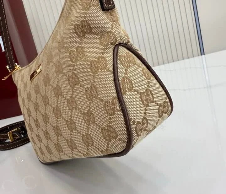 View 11 of Mirror 1:1 Gucci Lady Lunetta Small Shoulder Bag WB5650