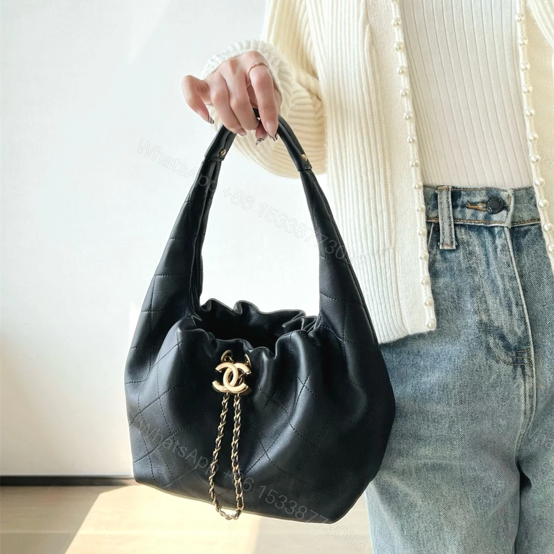 View 21 of 高仿Chanel*26C系列AS5976小牛皮手提包黑色免檢版