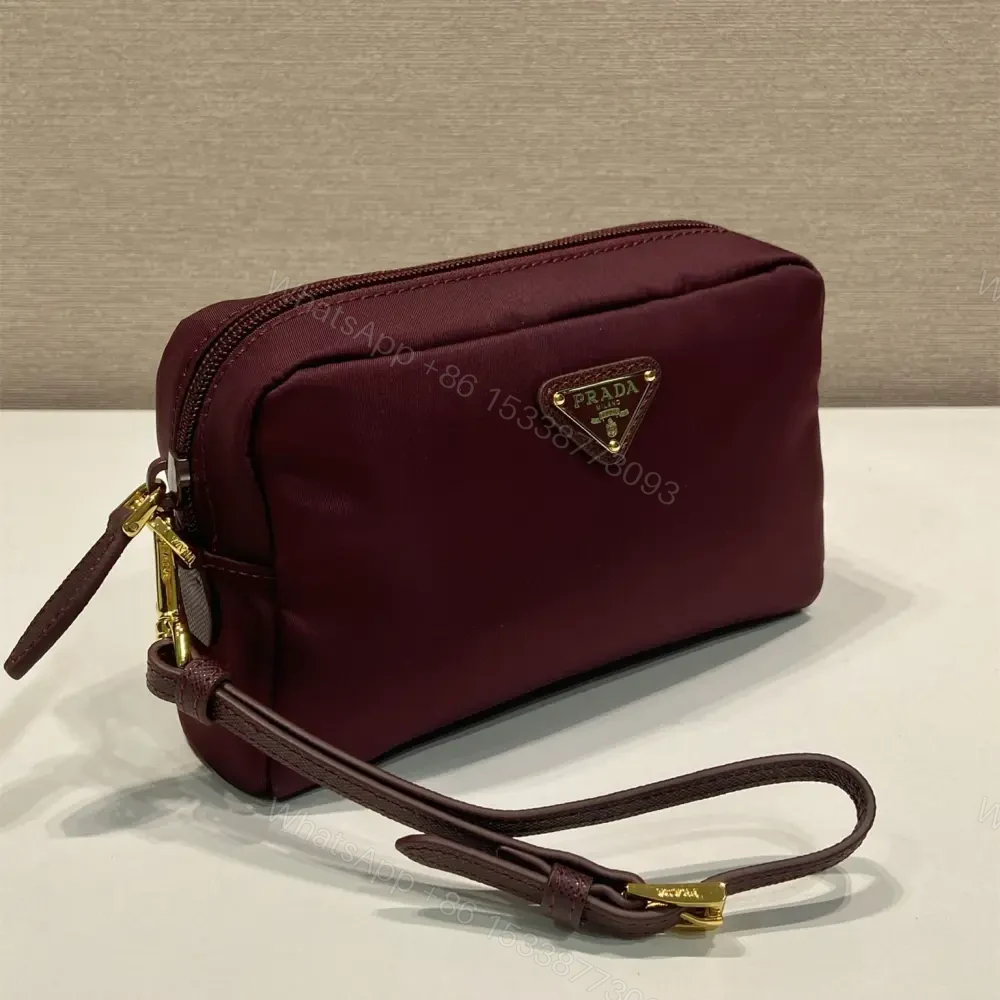 View 3 of 高仿Prada*RE-Nylon系列1NS021手拿包酒紅色小號免檢版
