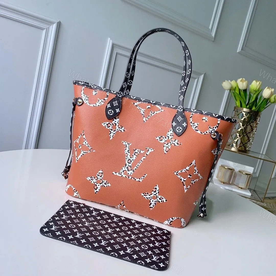 View 2 of LV NEVERFULL MM 32 NOIR MONOGRAM