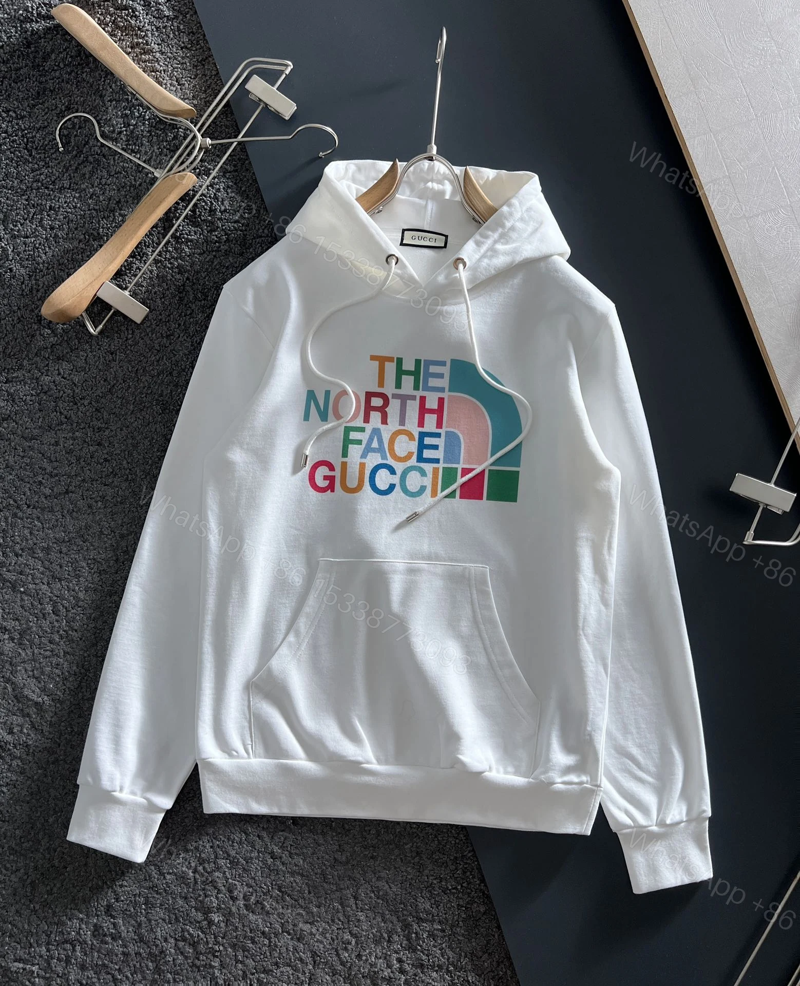 Gucci高仿聯名款白色連帽衛衣 THE NORTH FACE 經典雙品牌設計 — view 1