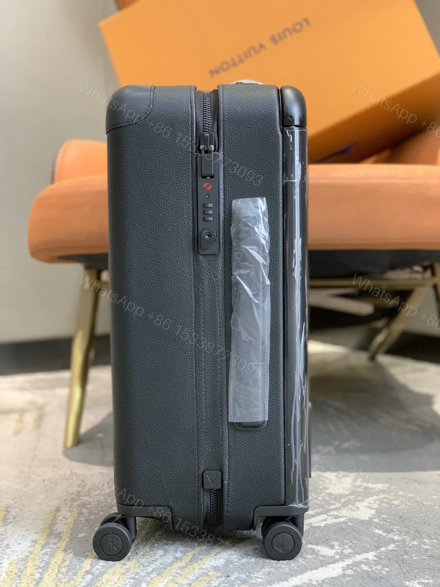 View 7 of Louis Vuitton Horizon 55 Suitcase Grained Leather Black 55Cm M10240