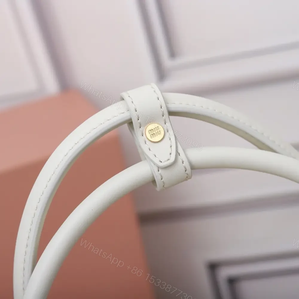 View 7 of 高仿miumiu*5BB172壓紋LOGO手提包小牛皮白色免檢版