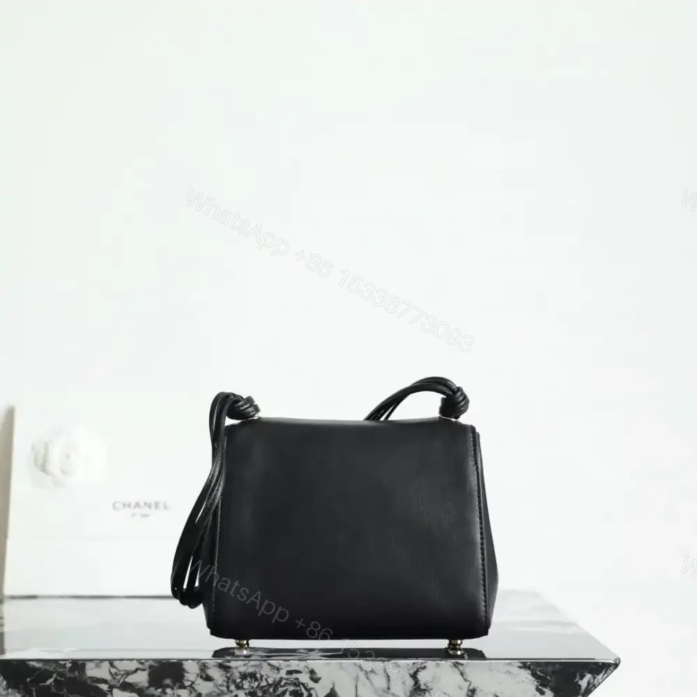View 2 of 高仿Chanel*26A系列AS6223高級手工坊口蓋包黑色小號免檢版