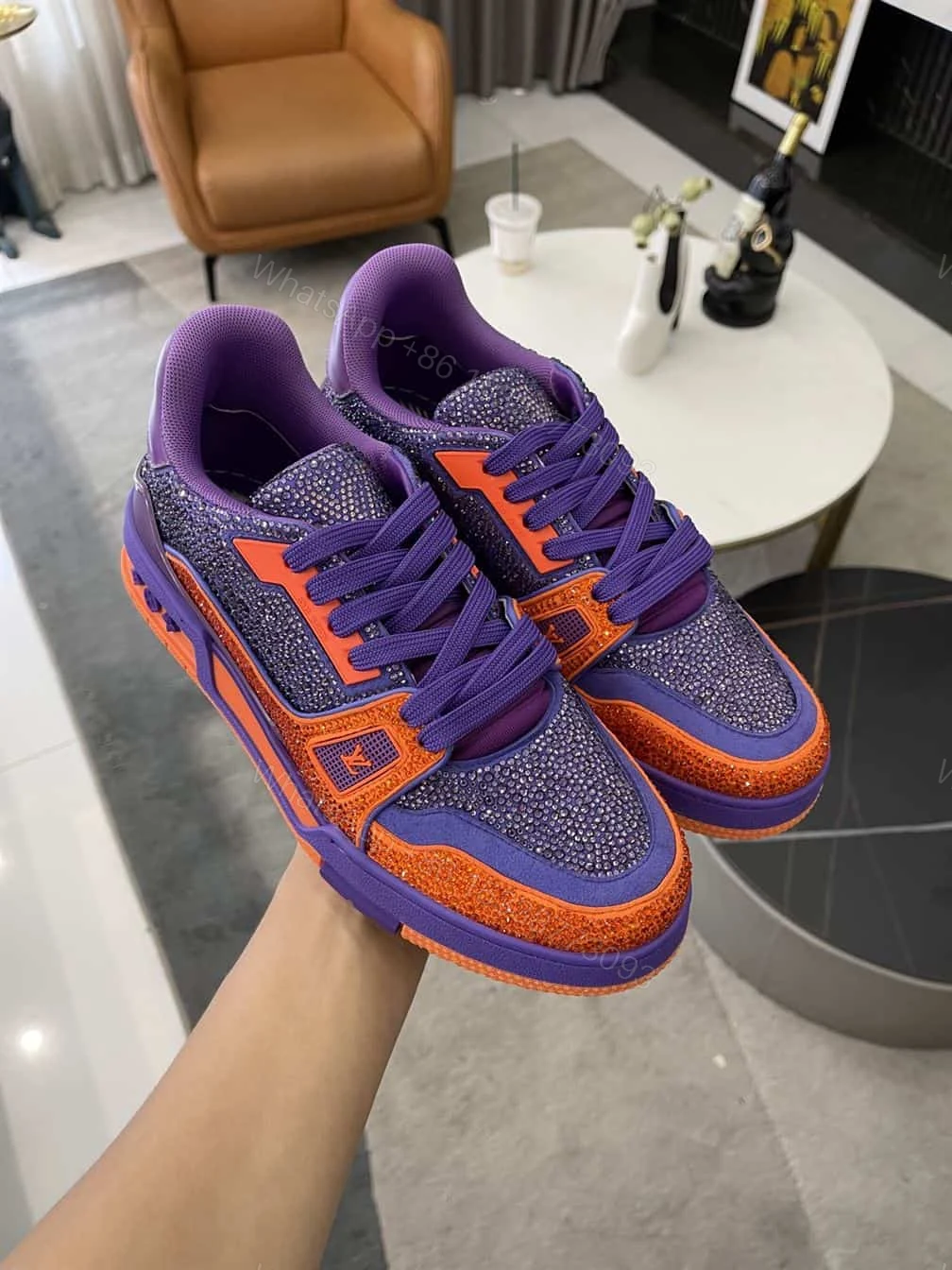 LOUIS VUITTON TRAINER SNEAKER – LSVT307 — view 1