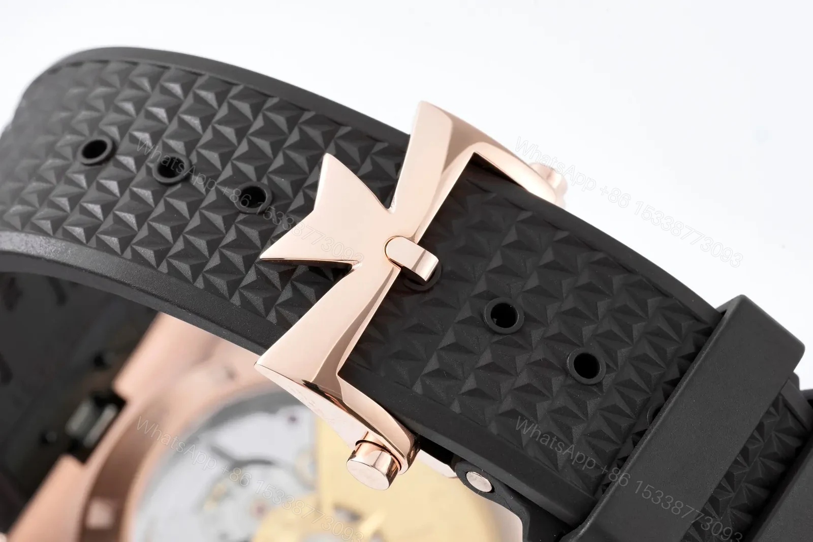 View 8 of Vacheron Constantin Overseas 4500V Series Rose Gold Watch with Black Rubber Strap – 41mm Silver Dial, Date Display, Automatic Movement