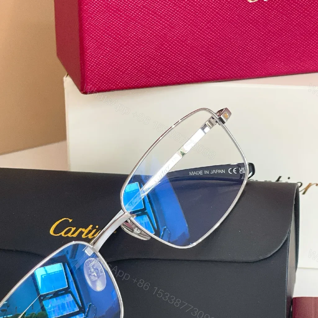View 8 of Metal Frame Glasses Case Set: Sleek, Durable Luxury Eyewear Accessory