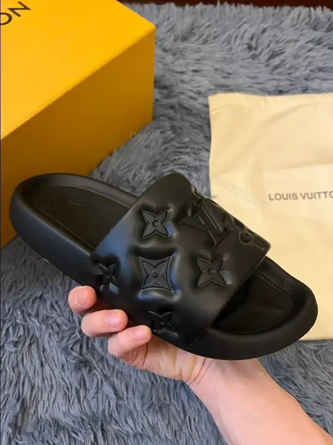 View 2 of LV WATERFRONT MULE – LVS36