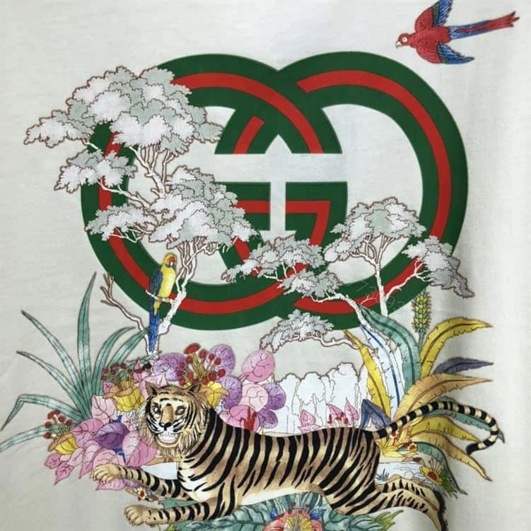 View 3 of Gucci T-shirt – GC58