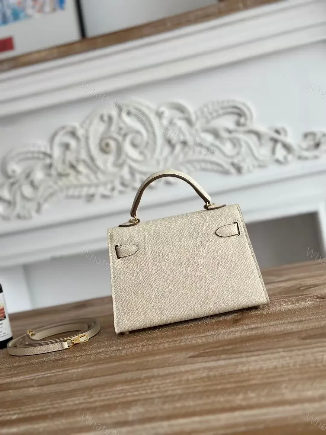 View 3 of HN MINI 19 WHITE CALFSKIN GOLD HARDWARE