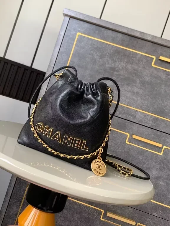 Chic Lux Leather Drawstring Bag – Premium, Versatile Accessory — view 1