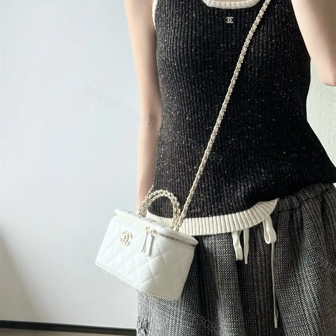 View 24 of 高仿Chanel*26S系列AP5182小球紋牛皮盒子包白色免檢版