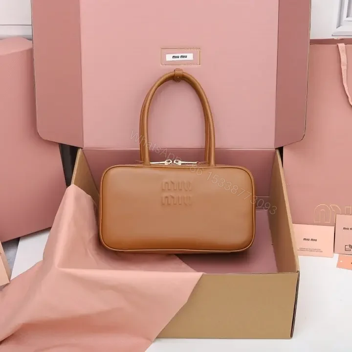View 10 of 高仿miumiu*5BB172壓紋LOGO手提包小牛皮白蘭地免檢版