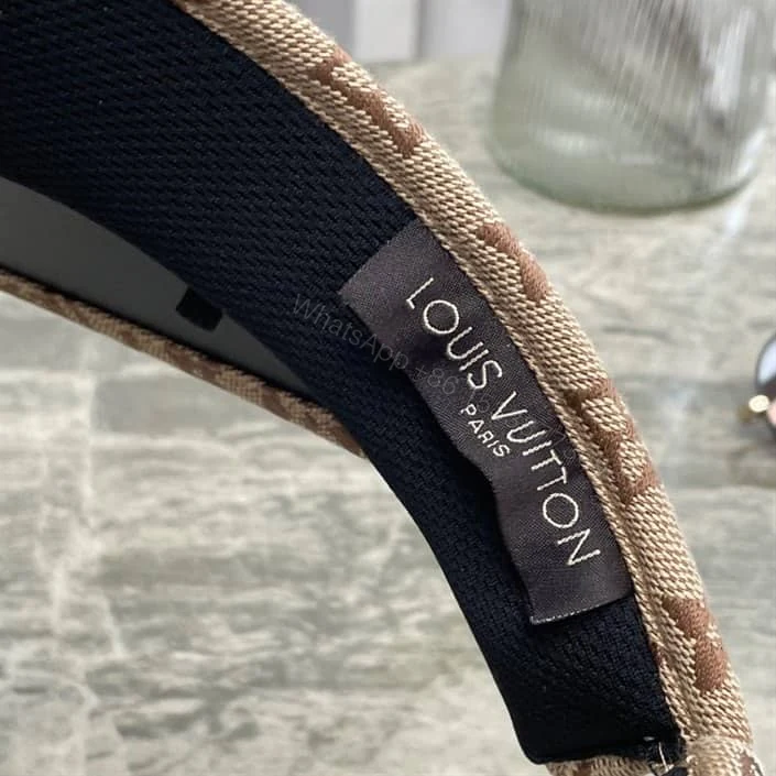 View 6 of Louis Vuitton Visor – LHC09