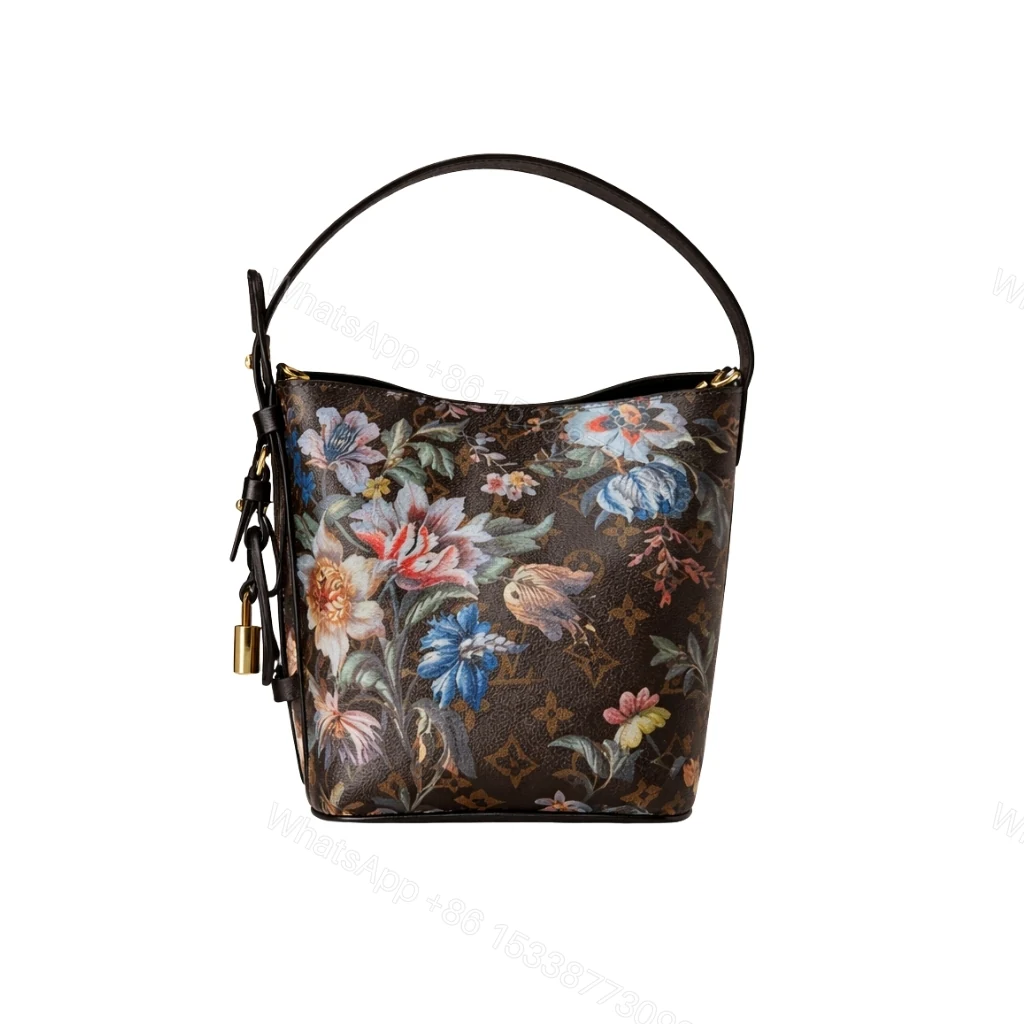 Louis Vuitton All In BB Monogram Canvas Ebene 18cm — view 1
