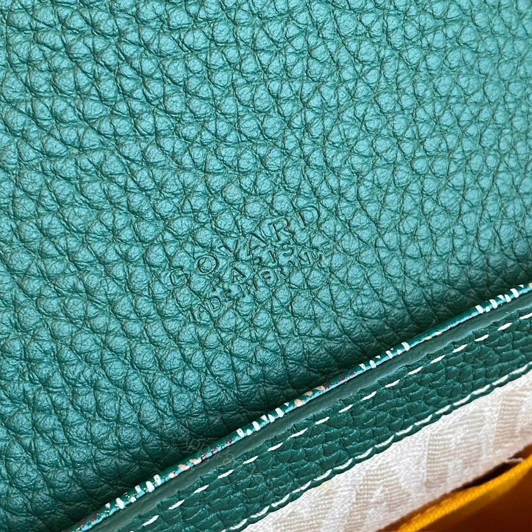 View 13 of 高仿GoyardBeluga限量版mini豆腐包綠色