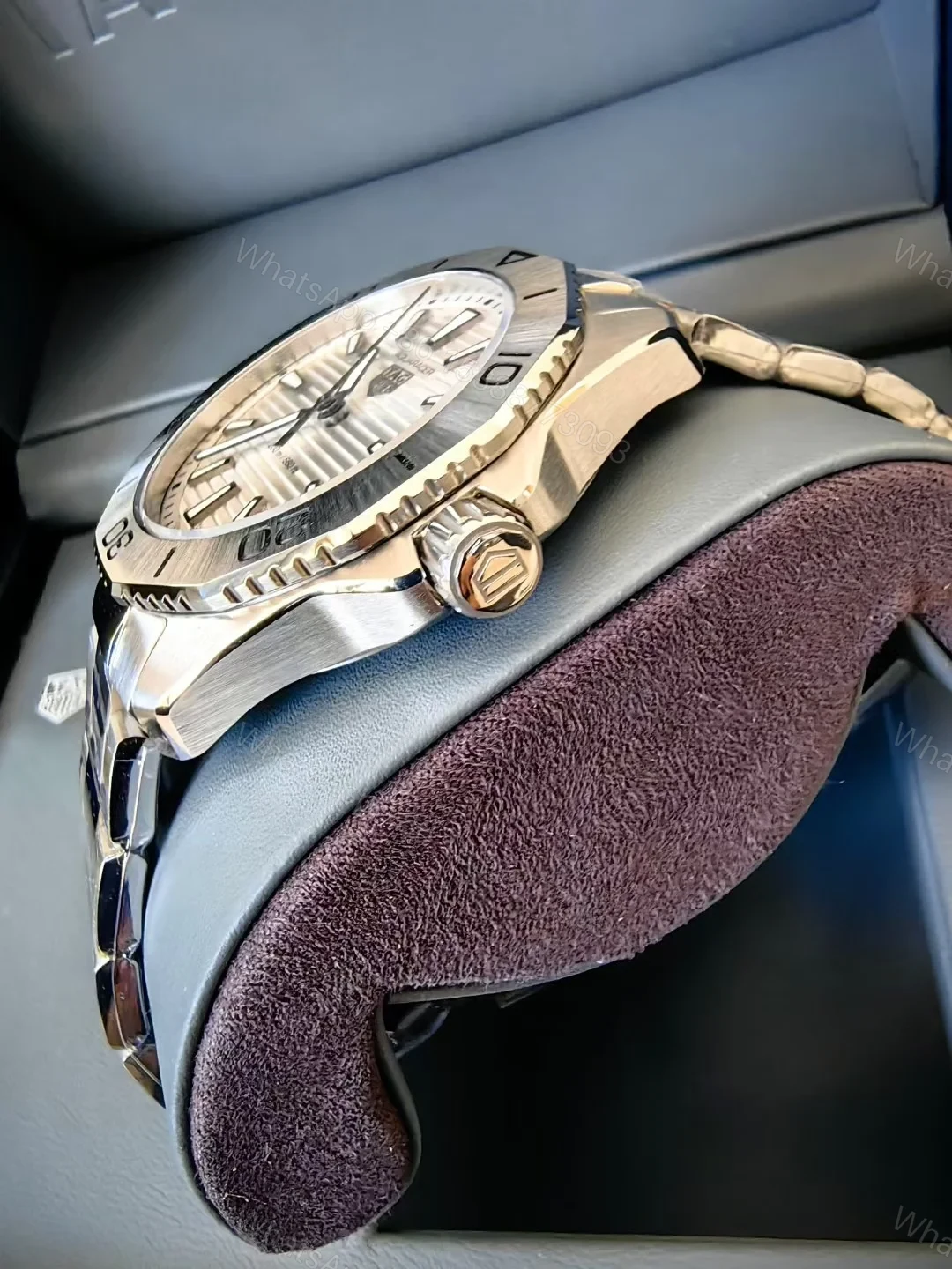 View 4 of TAG Heuer Aquaracer Quartz Watch 40MM Silver Sunray Dial Stainless Steel Bracelet Premium Edition TAG-AQUA-SUN-40