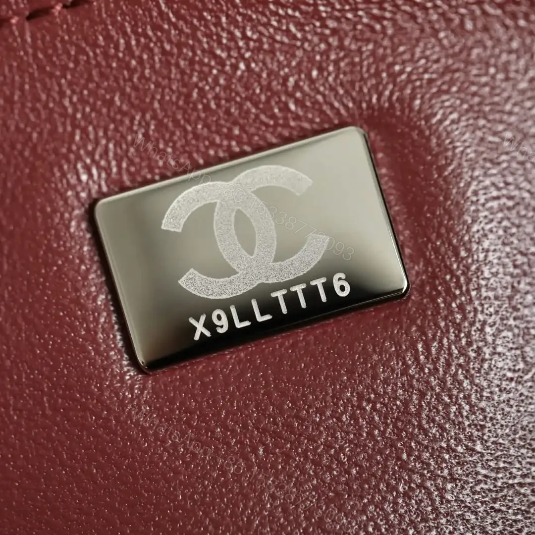 View 16 of 高仿Chanel*26S系列AS6231粒面小牛皮翻蓋包淺棕色大號免檢版