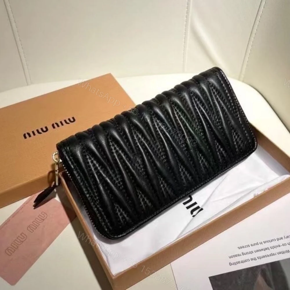 View 3 of MIUMIU MATELASSÉ NAPPA WALLET BLACK 19CM 5ML506 N88 F0002