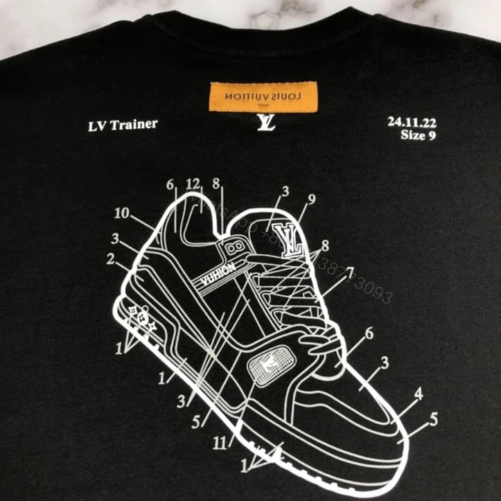 View 4 of LOUIS VUITTON T-SHIRT – LV34
