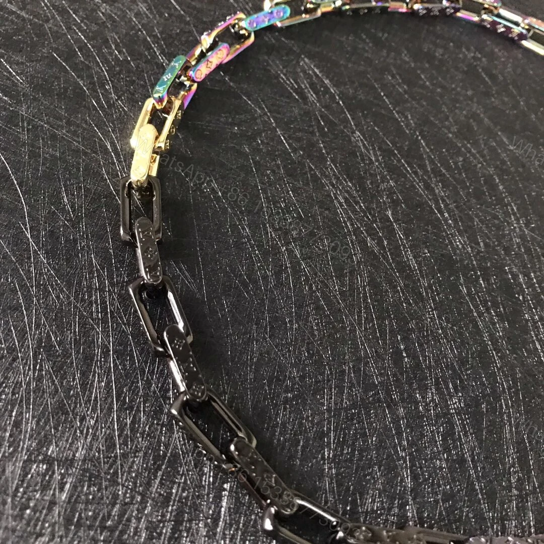 View 3 of EN – Lux LV Necklaces 071
