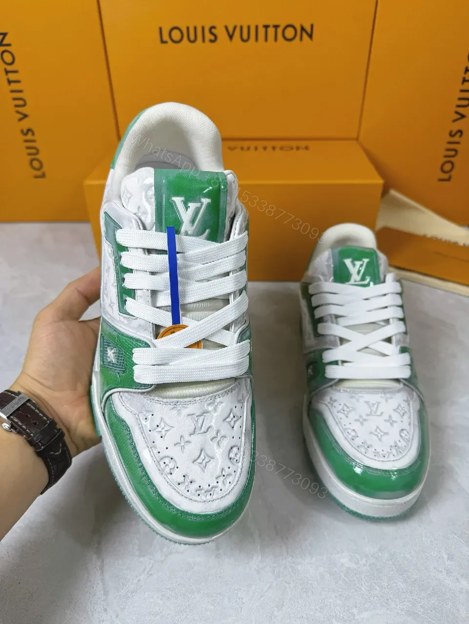 View 4 of Green & White Signature Sneakers: Bold Contrast Accents, Premium Comfort