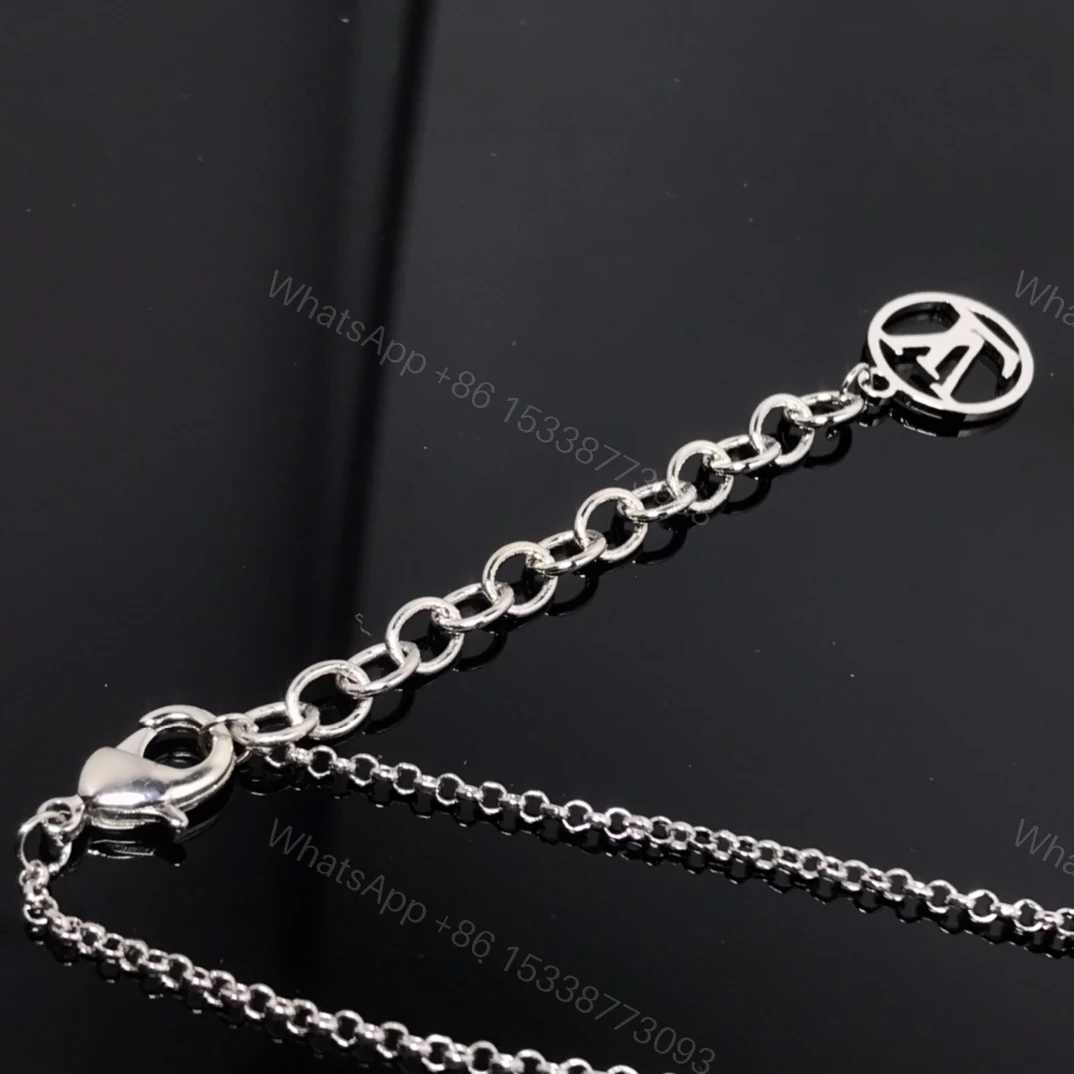 View 3 of EN – Lux LV Necklaces 024