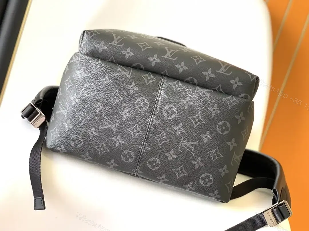 View 7 of LOUIS VUITTON DISCOVERY BACKPACK – LBV377