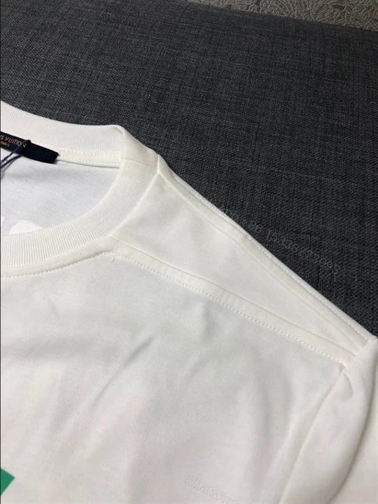 View 8 of LOUIS VUITTON T-SHIRT – LV21