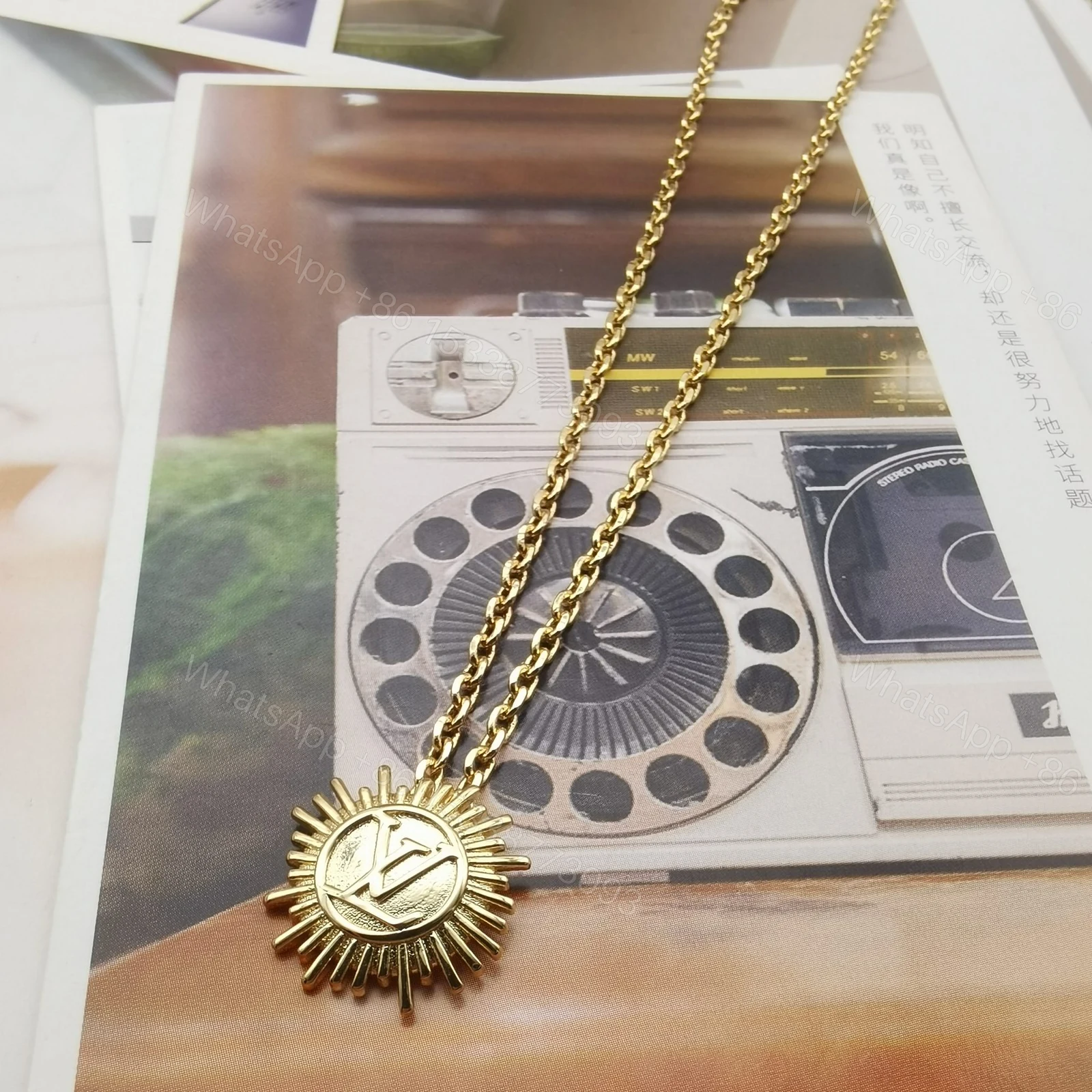 View 2 of EN – Lux LV Necklaces 068