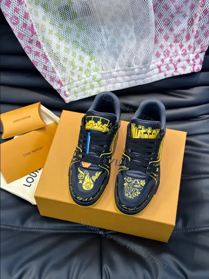 View 9 of LV TRAINER SNEAKER – LSVT405